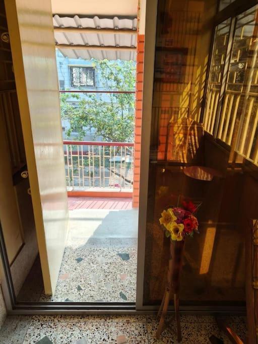 Premium Apartment, Kolkata Airport Экстерьер фото